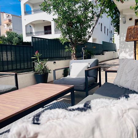 Apartmani-Okrug Gornji-Ciovo โตรกีร์ ภายนอก รูปภาพ