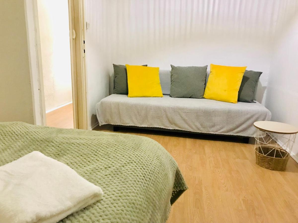 Apartmani-Okrug Gornji-Ciovo โตรกีร์ ภายนอก รูปภาพ