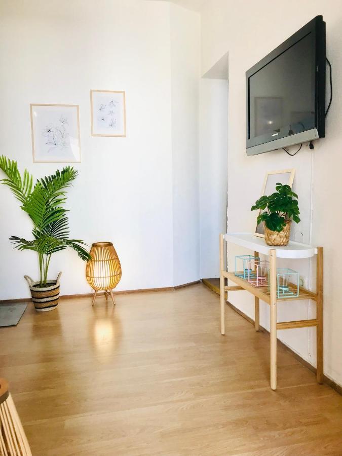 Apartmani-Okrug Gornji-Ciovo โตรกีร์ ภายนอก รูปภาพ