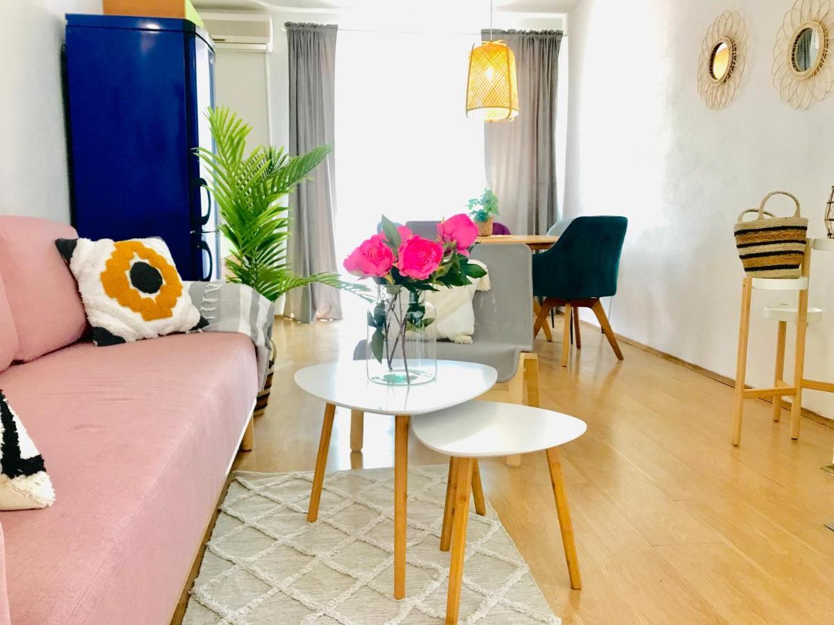 Apartmani-Okrug Gornji-Ciovo โตรกีร์ ภายนอก รูปภาพ