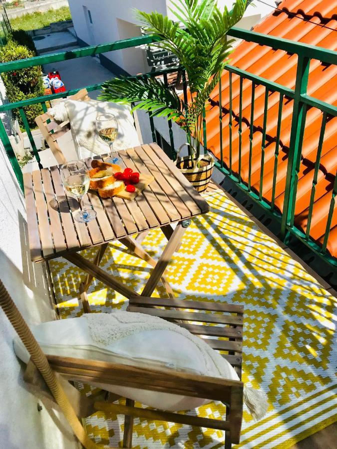 Apartmani-Okrug Gornji-Ciovo โตรกีร์ ภายนอก รูปภาพ