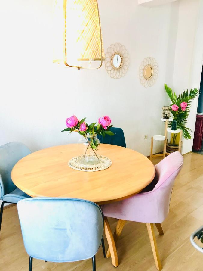 Apartmani-Okrug Gornji-Ciovo โตรกีร์ ภายนอก รูปภาพ