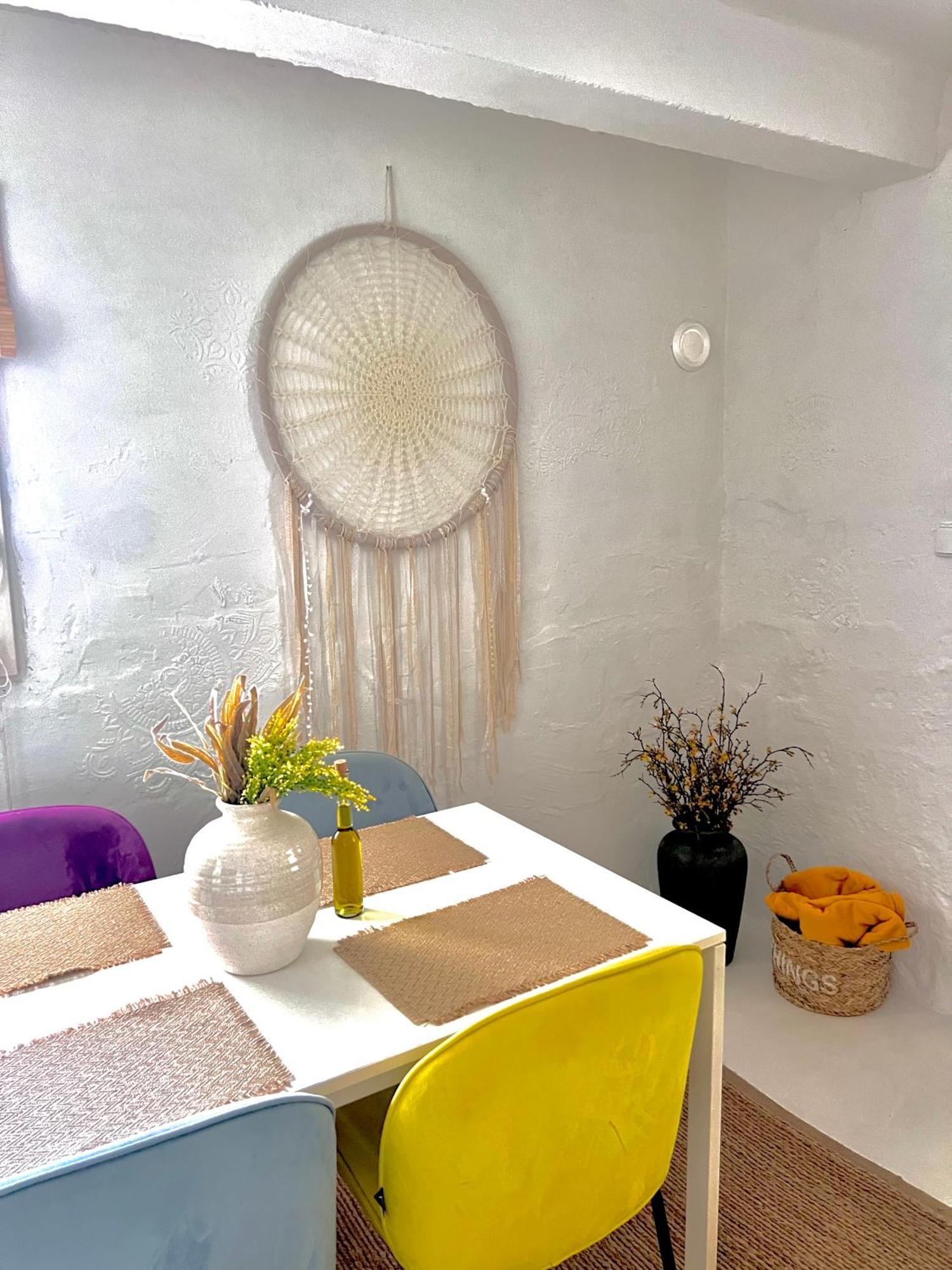 Apartmani-Okrug Gornji-Ciovo โตรกีร์ ภายนอก รูปภาพ